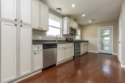 1800 W Glenwood Avenue, Turlock, CA 95380 - Photo 6