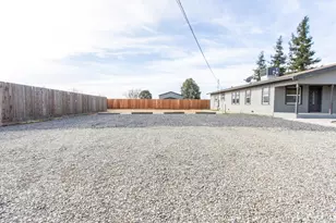 1800 W Glenwood Ave, Turlock, CA 95380 - Photo 14
