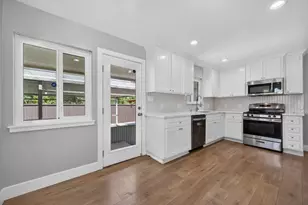2624 51st St, Sacramento, CA 95817 - Photo 14