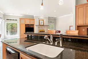 7710 Rio Barco Way, Sacramento, CA 95831 - Photo 12