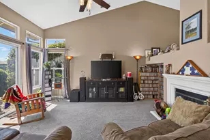 2000 Peridot St, Roseville, CA 95678 - Photo 16