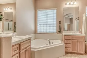 580 Old Bluff Ct, Oakdale, CA 95361 - Photo 24