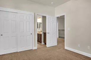 1360 Folsom Meadows Cir, Folsom, CA 95630 - Photo 20