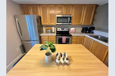 560 Pirinen Lane #E, Modesto, CA 95354 - Photo 2