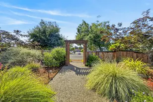 6948 Riverside Blvd, Sacramento, CA 95831 - Photo 6