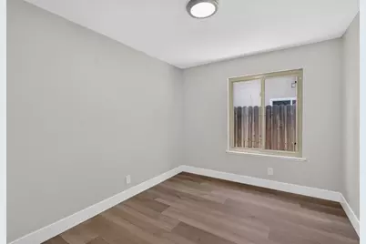 10 Breland Court, Sacramento, CA 95823 - Photo 26