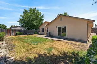 10 Breland Ct, Sacramento, CA 95823 - Photo 36