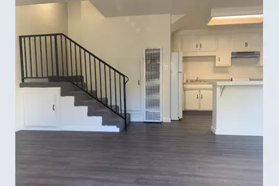 145 E 12th Street #5, Tracy, CA 95376 - Photo 4