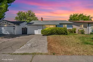 5660 24th St, Sacramento, CA 95822 - Photo 1