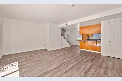 5618 Hillsdale Boulevard #B, Sacramento, CA 95842 - Photo 14