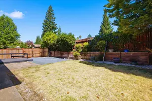 6701 Hillglen Way, Fair Oaks, CA 95628 - Photo 8