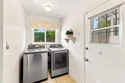6701 Hillglen Way, Fair Oaks, CA 95628 - Photo 22