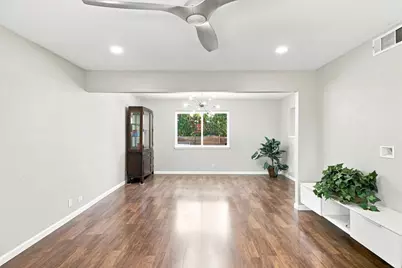 6701 Hillglen Way, Fair Oaks, CA 95628 - Photo 14