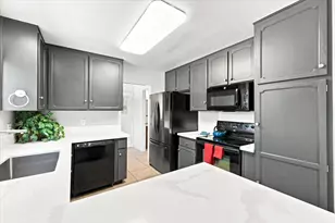 6701 Hillglen Way, Fair Oaks, CA 95628 - Photo 20
