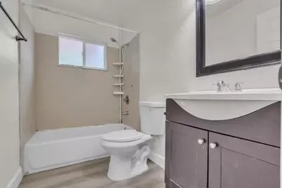 5890 Hollyhurst Way, Sacramento, CA 95823 - Photo 20