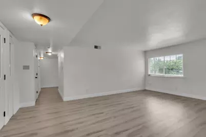5890 Hollyhurst Way, Sacramento, CA 95823 - Photo 12