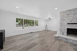 9430 Mazatlan Way, Elk Grove, CA 95624 - Photo 18