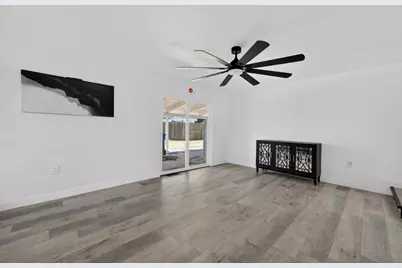 9430 Mazatlan Way, Elk Grove, CA 95624 - Photo 38