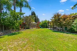 1730 Colombard Ct, Escalon, CA 95320 - Photo 28