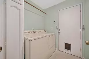 55 Bingham Cir, Sacramento, CA 95831 - Photo 26