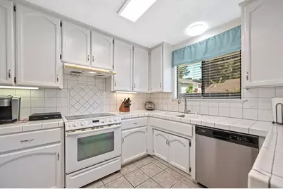 55 Bingham Circle, Sacramento, CA 95831 - Photo 20