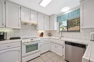 55 Bingham Cir, Sacramento, CA 95831 - Photo 20