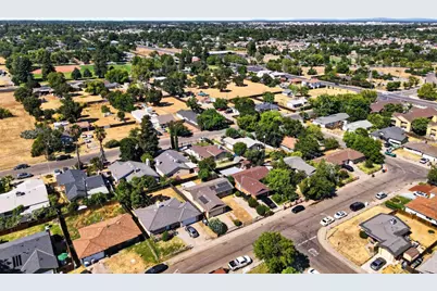 261 Graves Avenue, Sacramento, CA 95838 - Photo 38