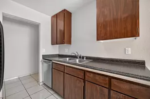 261 Graves Ave, Sacramento, CA 95838 - Photo 8