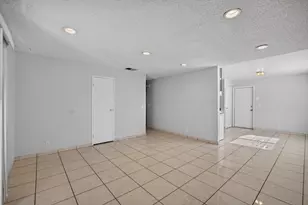 261 Graves Ave, Sacramento, CA 95838 - Photo 12