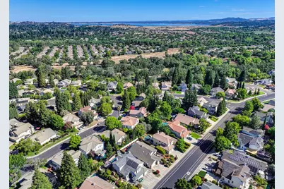 347 Silberhorn, Folsom, CA 95630 - Photo 2