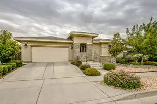 2205 Russell Cir, Woodland, CA 95776 - Photo 4