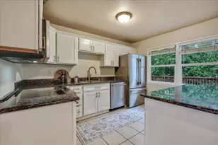 515 Hilltop Dr, Auburn, CA 95603 - Photo 12