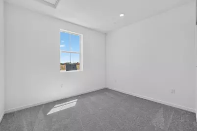 7646 Kobuk Valley Circle, Sacramento, CA 95829 - Photo 22