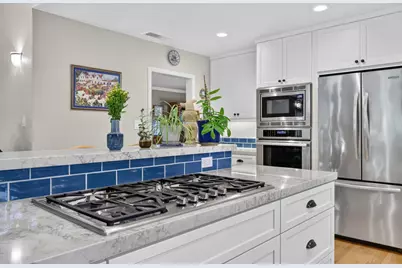940 Coronado Boulevard, Sacramento, CA 95864 - Photo 18