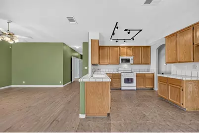 8964 Panamint Court, Elk Grove, CA 95624 - Photo 12