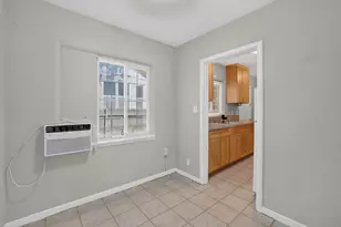 2814 37th St, Sacramento, CA 95817 - Photo 10