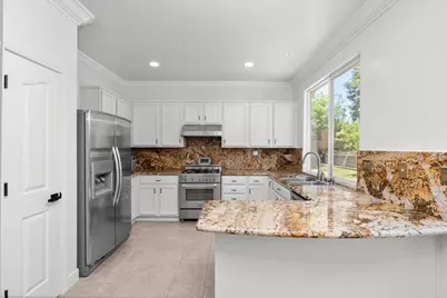 8213 Windmill Oaks Place, Antelope, CA 95843 - Photo 12