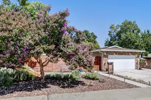 1308 Champion Oaks Dr, Roseville, CA 95661 - Photo 2