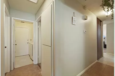 7927 Deer Creek Drive, Sacramento, CA 95823 - Photo 22