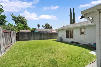 7927 Deer Creek Drive, Sacramento, CA 95823 - Photo 36