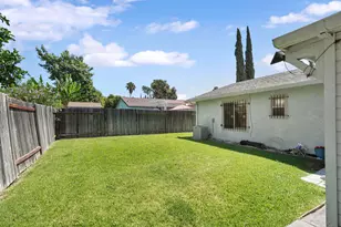 7927 Deer Creek Dr, Sacramento, CA 95823 - Photo 36