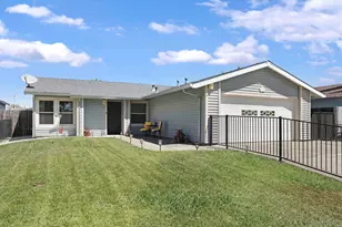 7927 Deer Creek Dr, Sacramento, CA 95823 - Photo 2