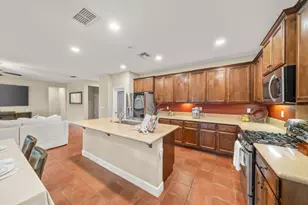 9808 Kugler Way, Elk Grove, CA 95757 - Photo 20