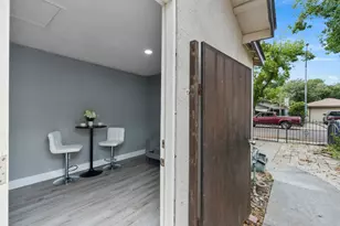 416 Mt Hood Ct, Modesto, CA 95358 - Photo 16