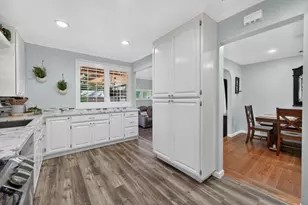 2401 St Francis Dr, Sacramento, CA 95821 - Photo 12