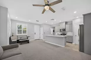 5301 E Commerce Way, Sacramento, CA 95835 - Photo 2