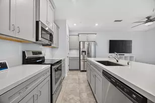 5301 E Commerce Way, Sacramento, CA 95835 - Photo 8