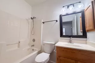 915 Wallace Dr, Woodland, CA 95776 - Photo 10