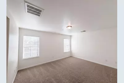 1966 Cook Court, Woodland, CA 95776 - Photo 4