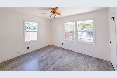 719 N Crescent Avenue, Lodi, CA 95240 - Photo 8